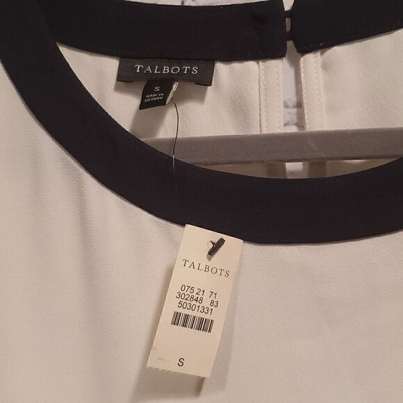 Talbots white and navy quarter sleeve blouse NWT - Picture 5 of 9